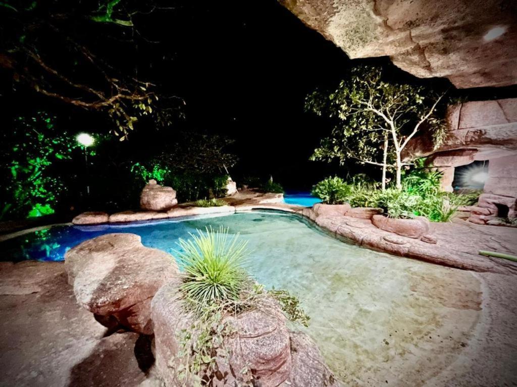 Casa De Guimaraes - Hotel Chapada dos Guimaraes Bagian luar foto